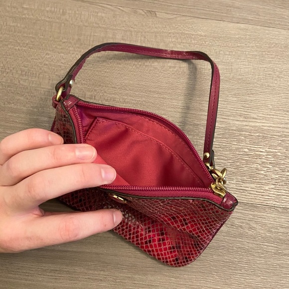 COACH clutch - red snakeskin - Picture 11 of 12